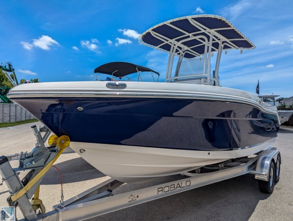 New 2024 Robalo for sale